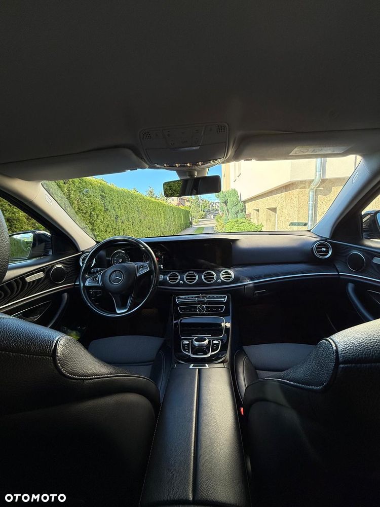 Mercedes-Benz Klasa E 200 9G-TRONIC Avantgarde - 22