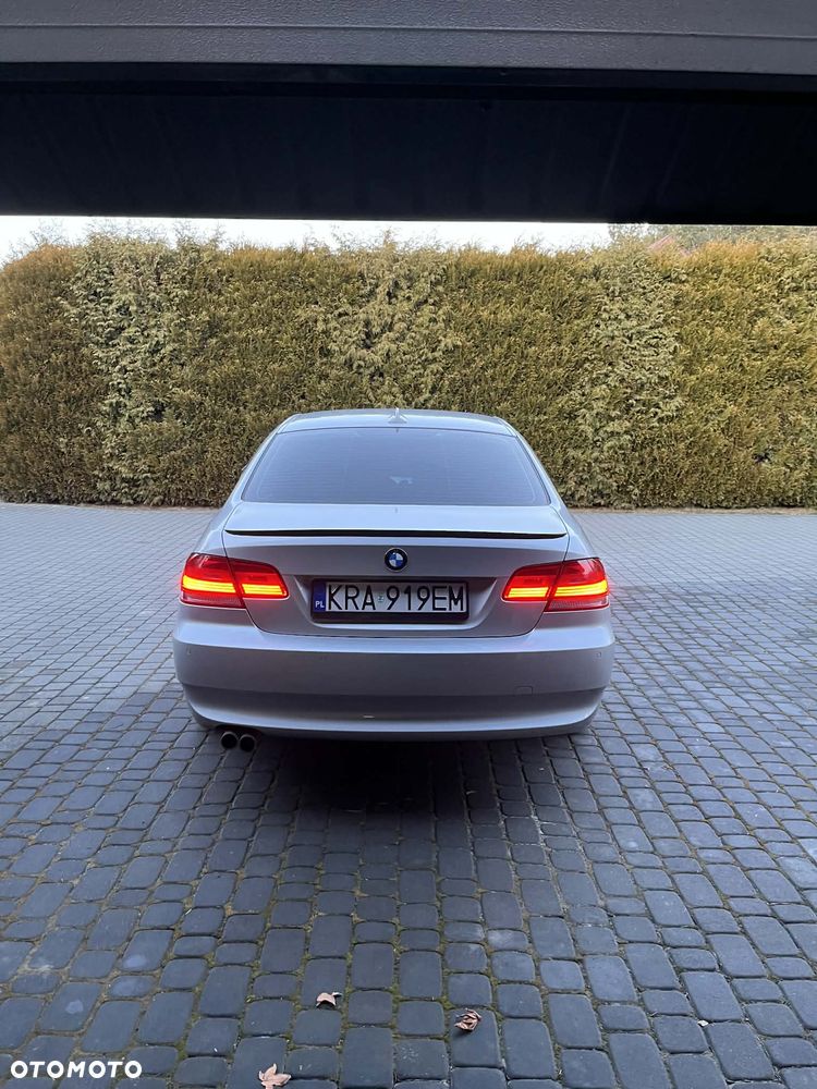 BMW Seria 3 320d xDrive - 4