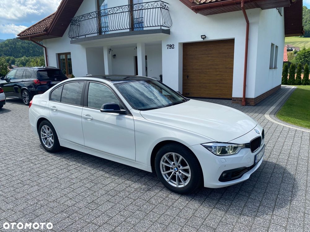BMW Seria 3 318i - 10