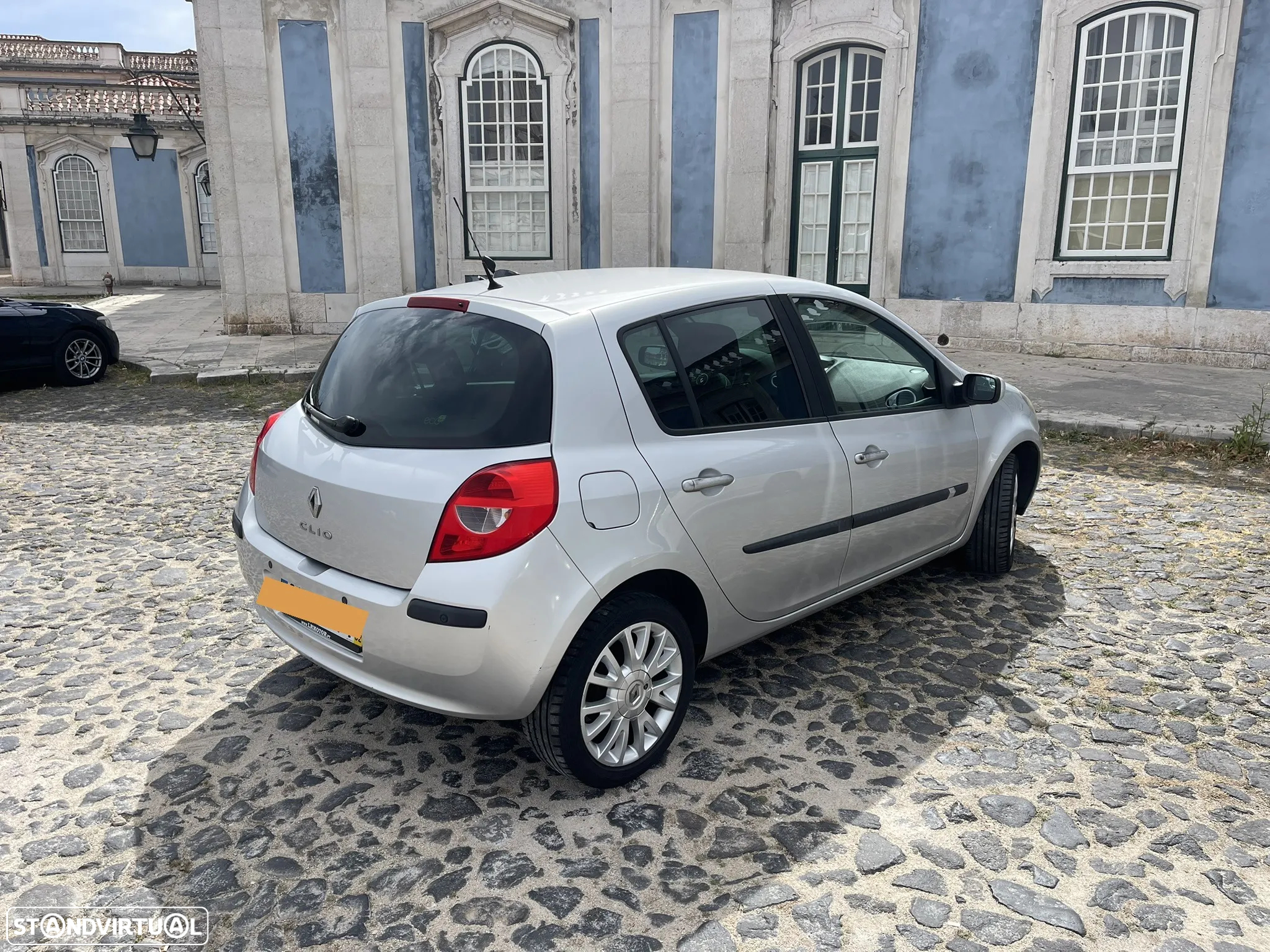 Renault Clio 1.5 dCi Confort - 11
