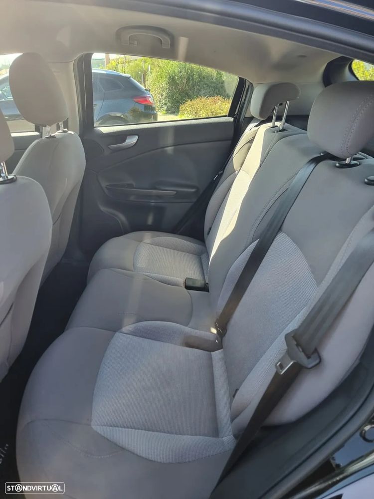 Alfa Romeo Giulietta 1.6 JTDM 16V - 11