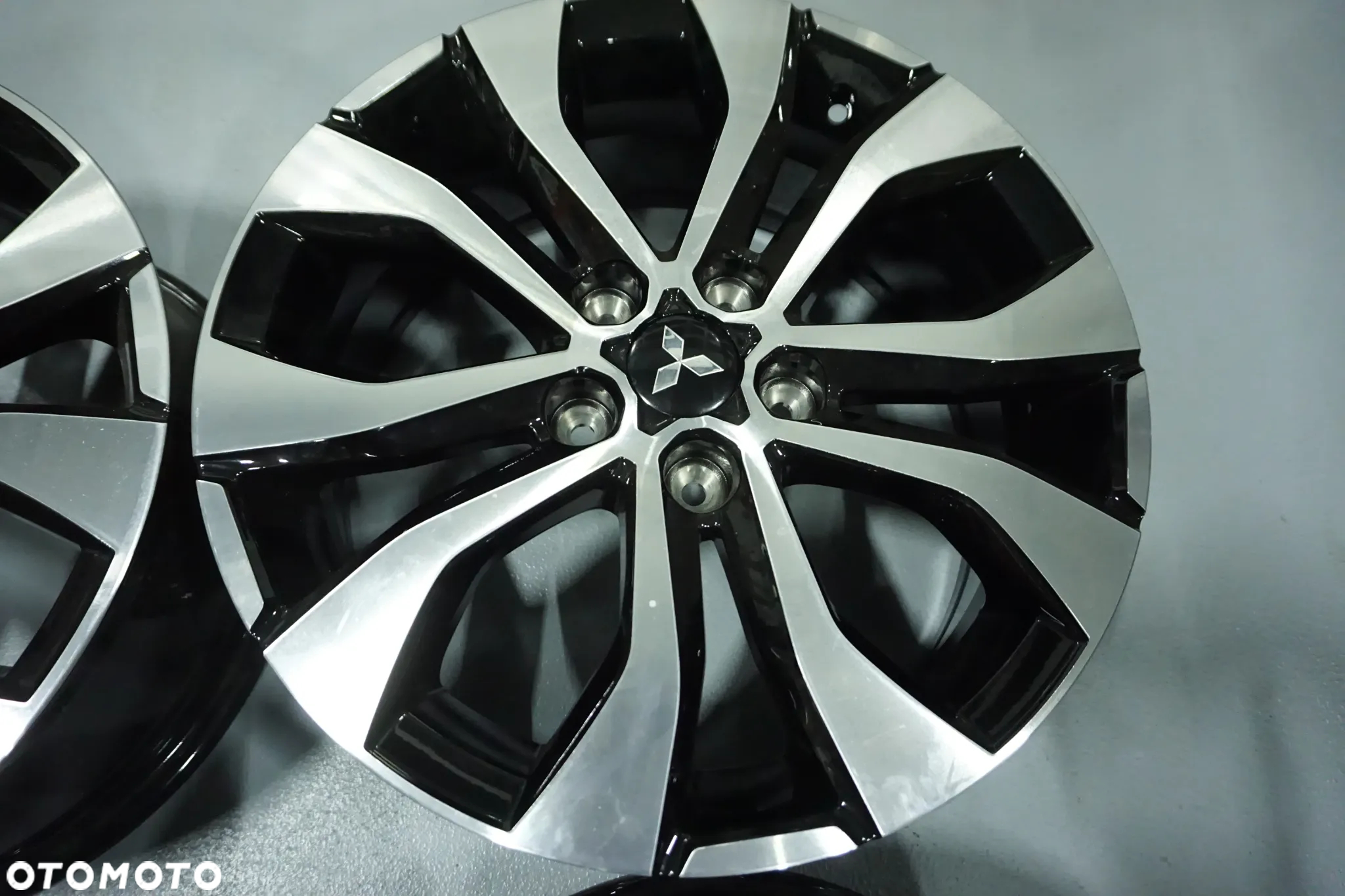 Felgi Aluminiowe  17 MITSUBISHI ECLIPSE LANCER ASX OUTLANDER 5x114,3 - 6