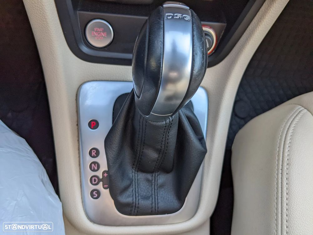 VW Sharan 2.0 TDI Highline DSG - 23