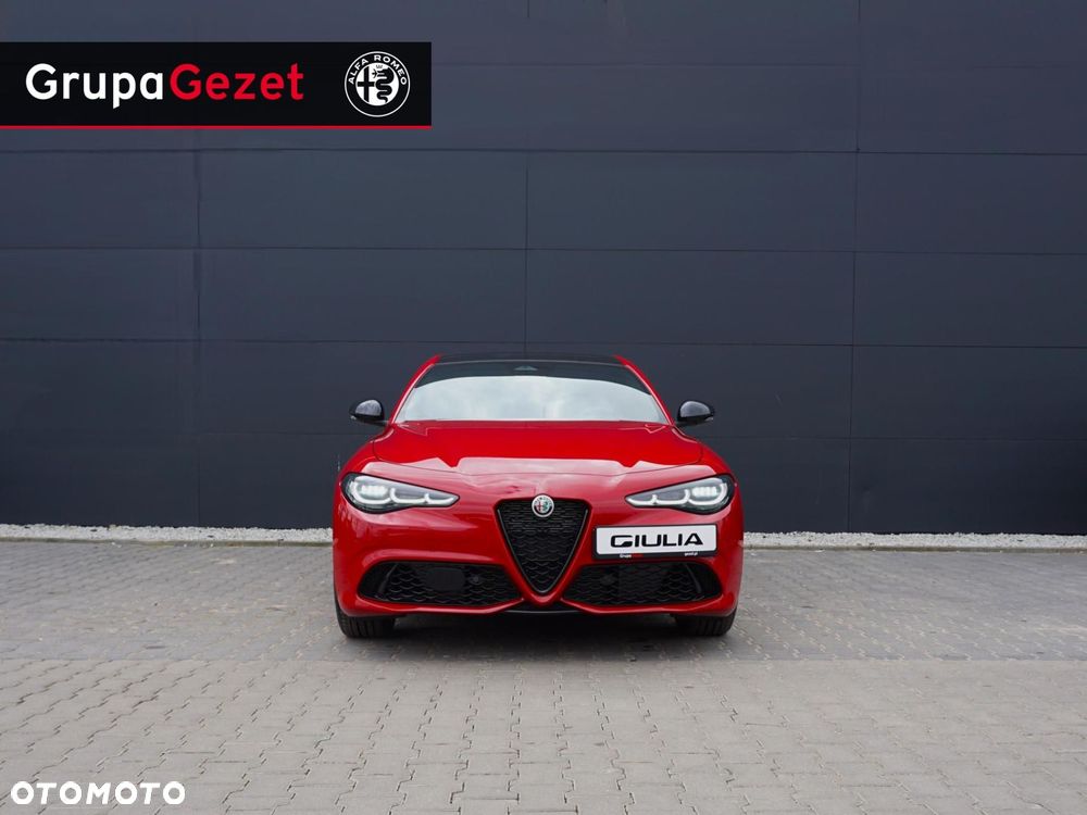 Alfa Romeo Giulia - 10