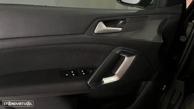 Peugeot 308 1.6 BlueHDi Allure EAT6 - 25