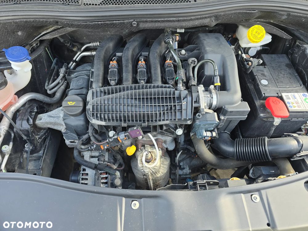 Peugeot 2008 PureTech 82 Style - 15