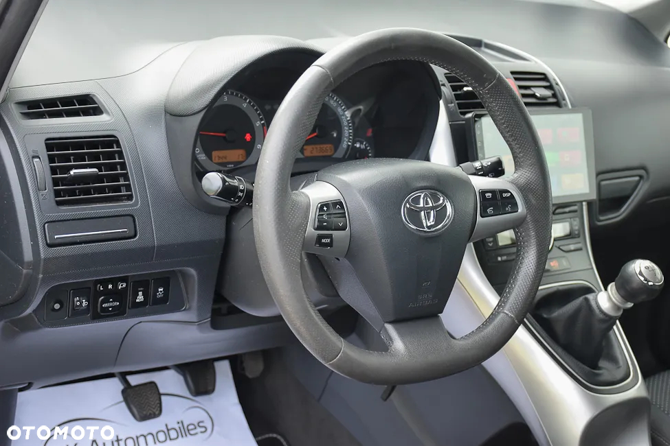 Toyota Auris 2.0 D-4D Prestige - 21
