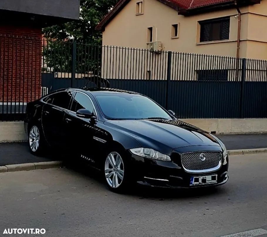 Jaguar XJ 3.0 V6 Premium Luxury Aut SWB - 5