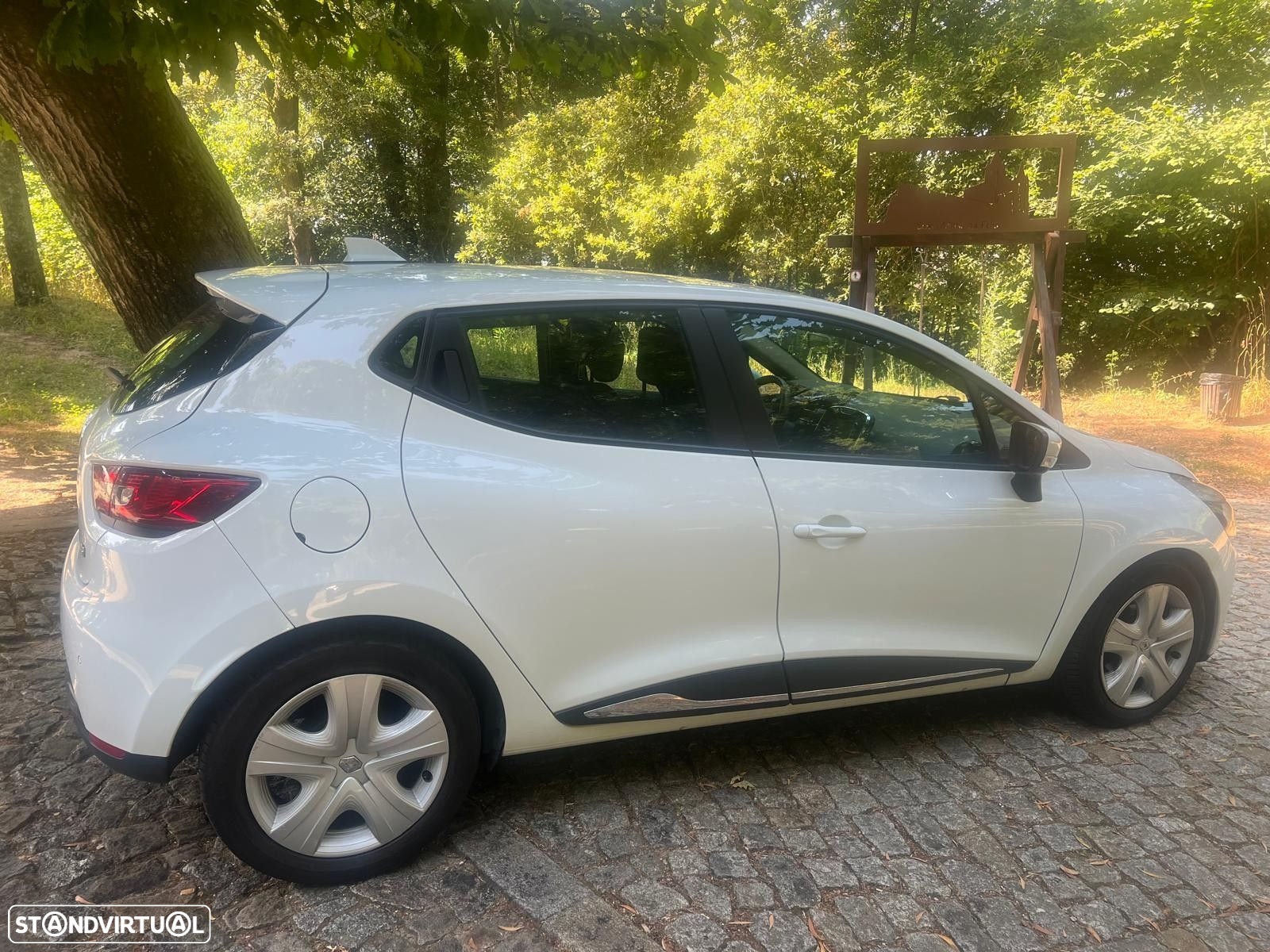 Renault Clio 1.5 dCi Comfort - 6