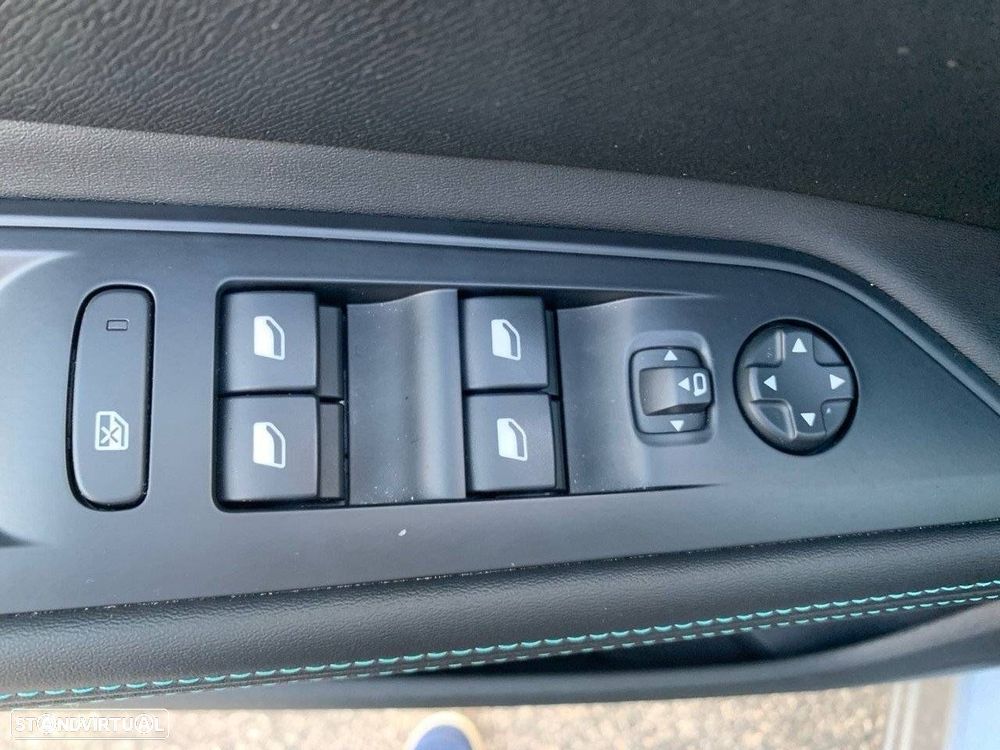 Peugeot 5008 1.2 PureTech Allure Pack EAT8 - 13