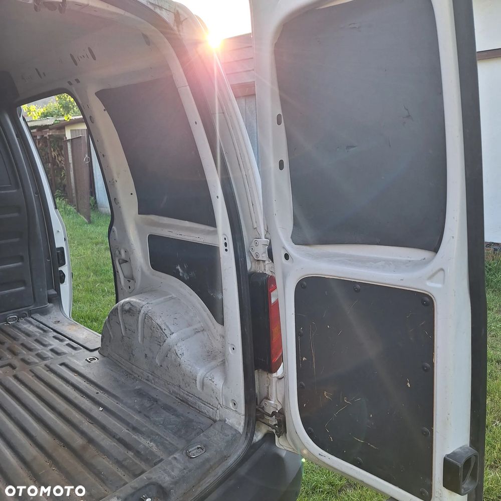 Volkswagen Caddy - 5