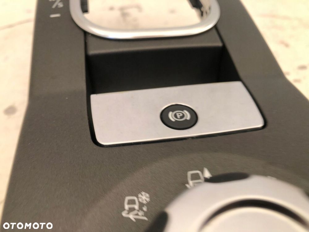 LAND ROVER DISCOVERY IV PANEL ZAWIESZENIA - 4