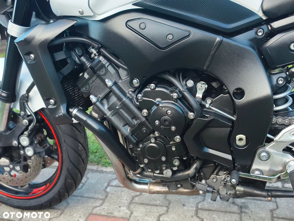Yamaha FZ - 38