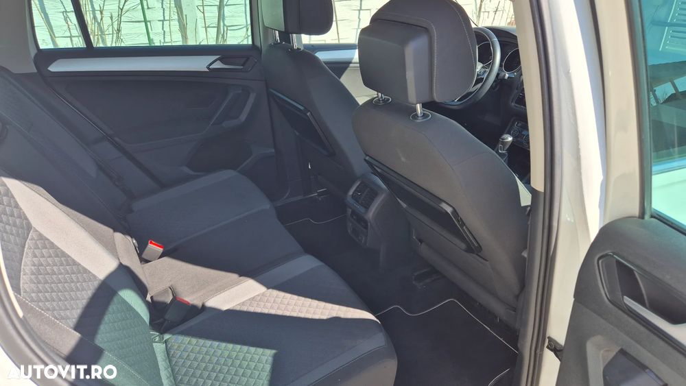 Volkswagen Tiguan - 8