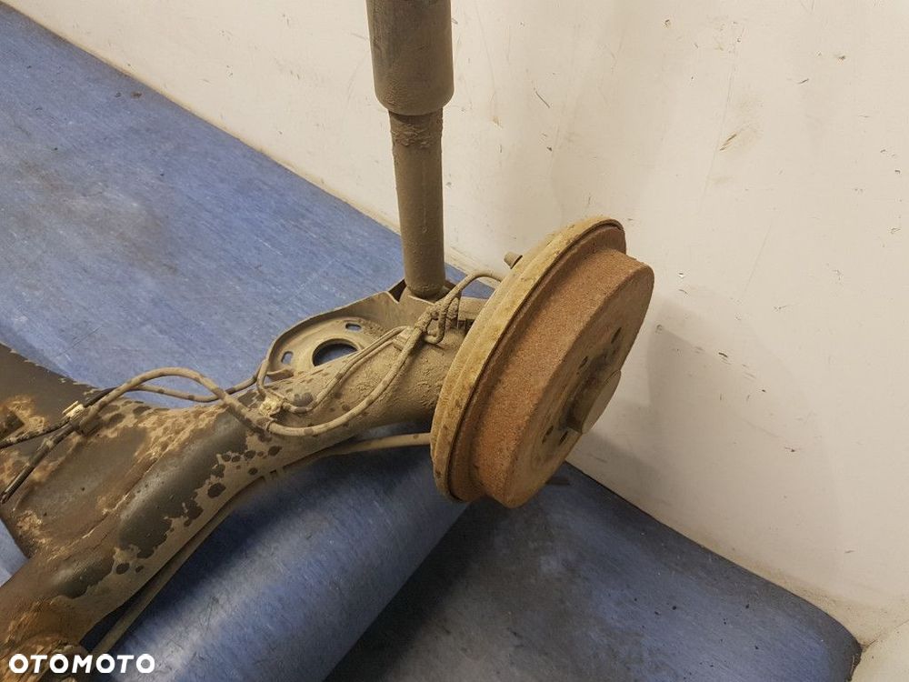 SKODA FABIA II KOMBI 1.2B BELKA ZAWIESZENIA TYŁ - 8