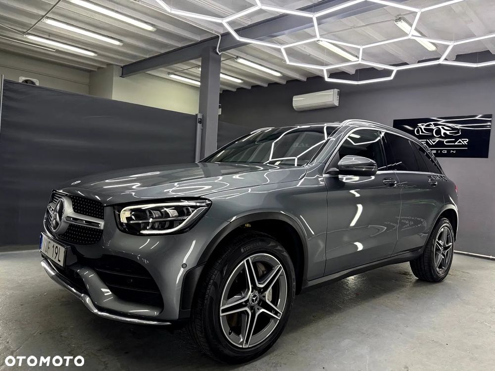 Mercedes-Benz GLC 300 de 4-Matic Business Edition - 13