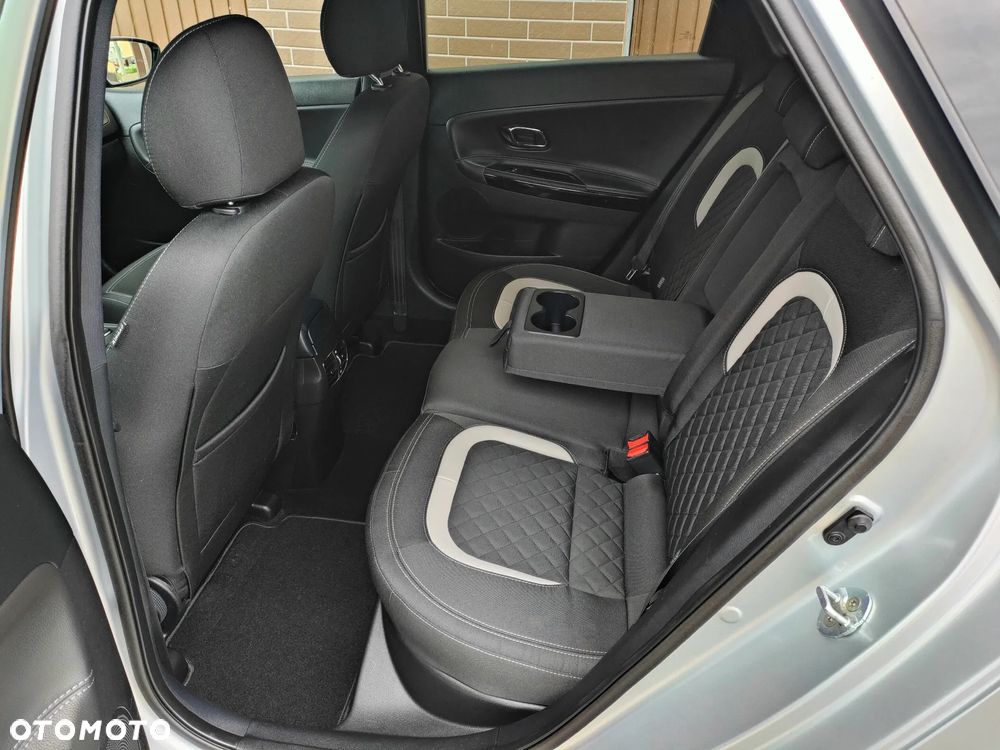 Kia Ceed 1.6 CRDi 136 ISG SW GT Line - 15