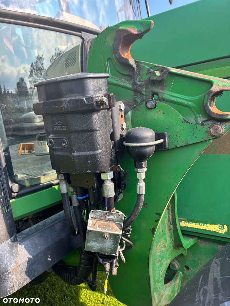 John Deere 6810 - 8