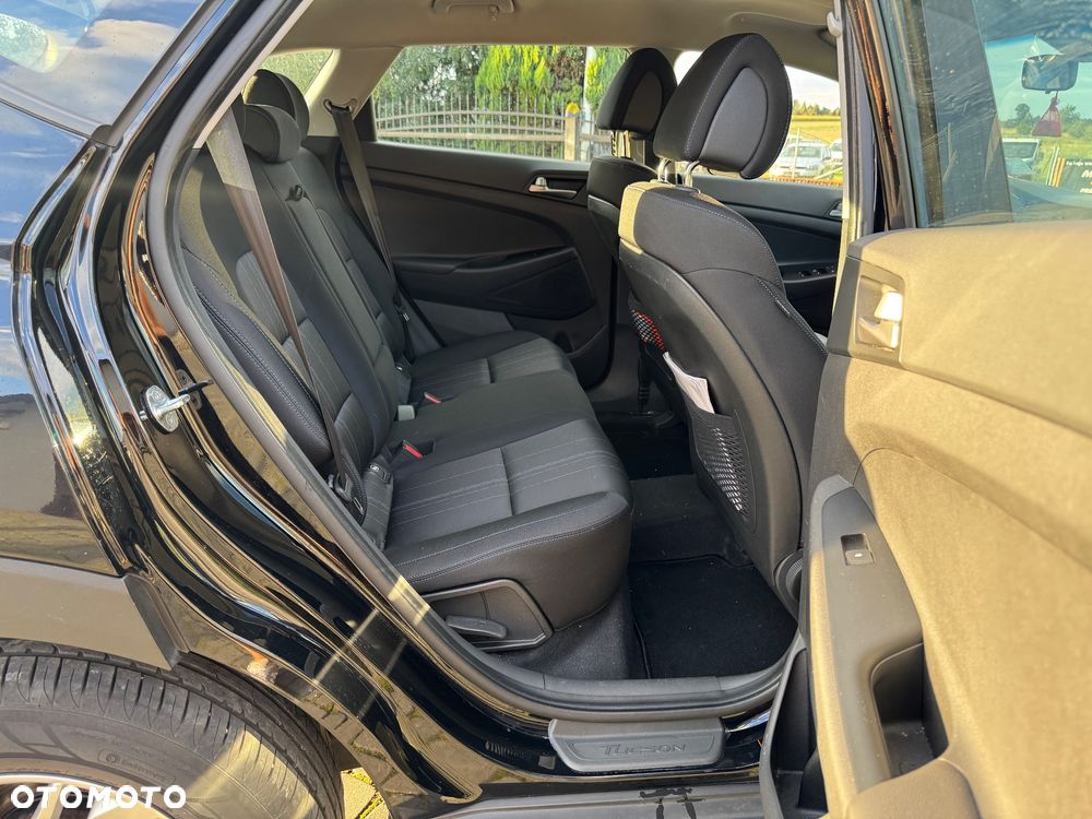 Hyundai Tucson 1.7 CRDI BlueDrive Classic 2WD - 16