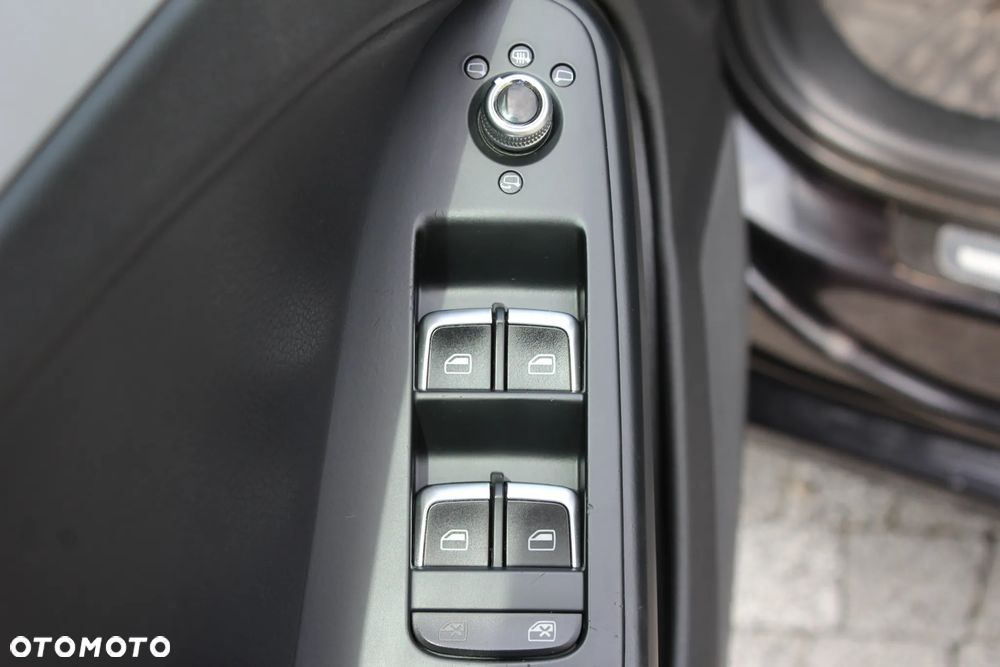 Audi A4 Avant 2.0 TDI DPF clean diesel Attraction - 14