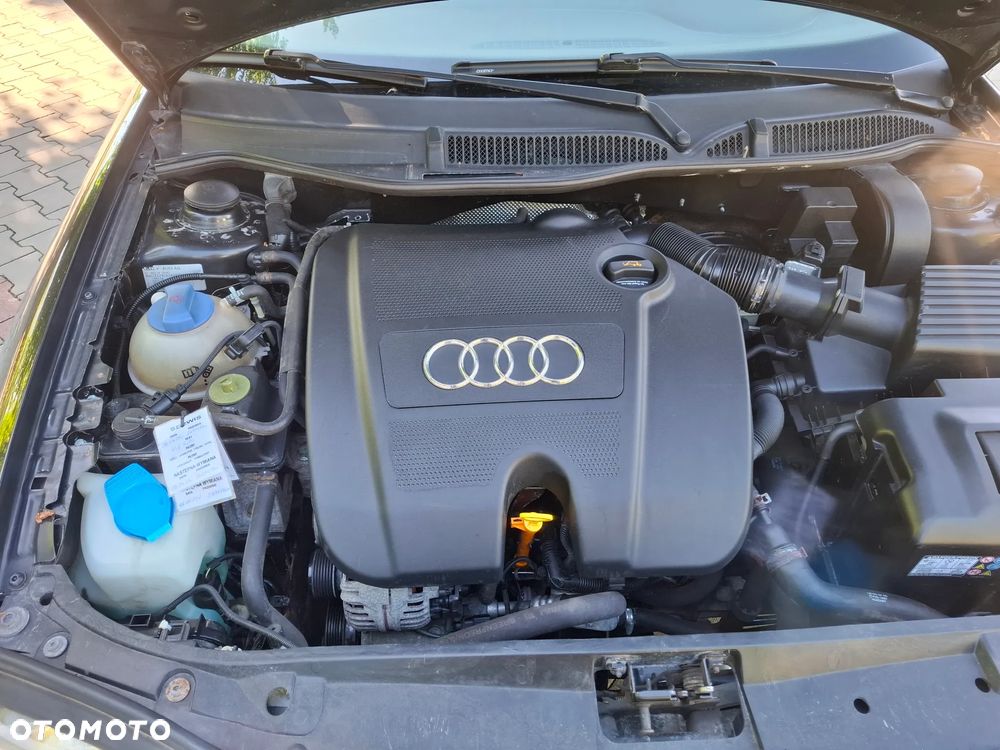 Audi A3 3-drzwiowe 1.6 Ambition - 8