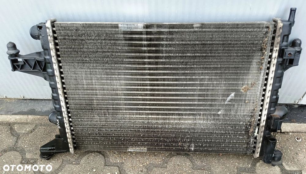 Tigra B chłodnica wody 1,4 benz. Corsa C gwarancja sprawdzona szczelna Opel