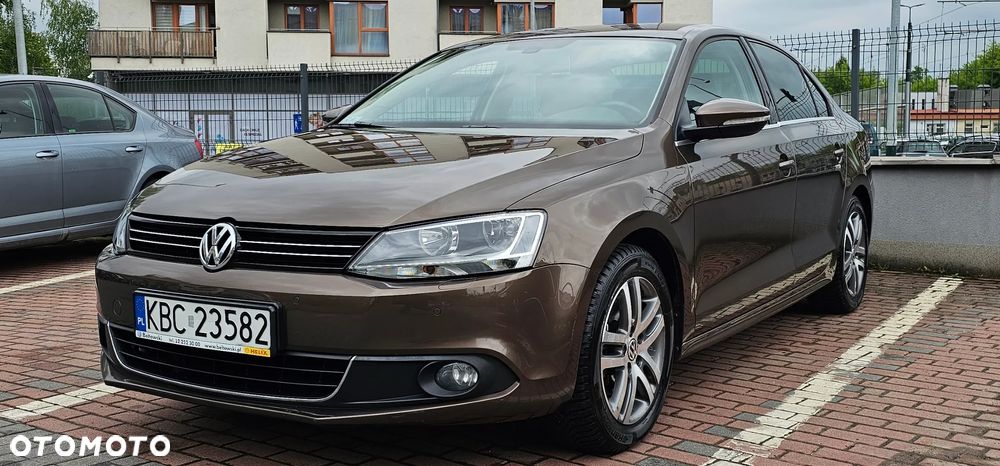 Volkswagen Jetta 1.4 TSI Highline Optimum - 2