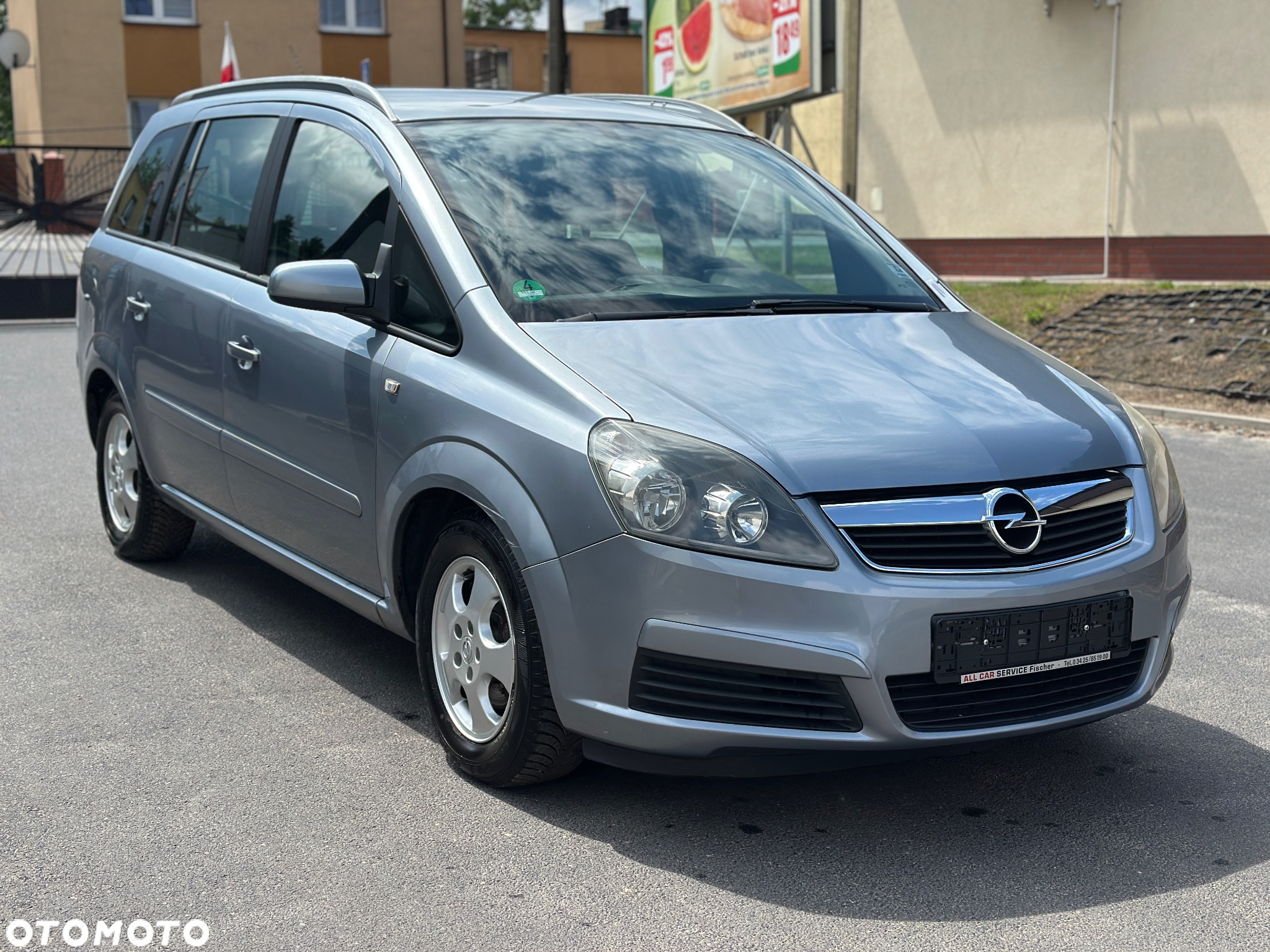 Opel Zafira - 2