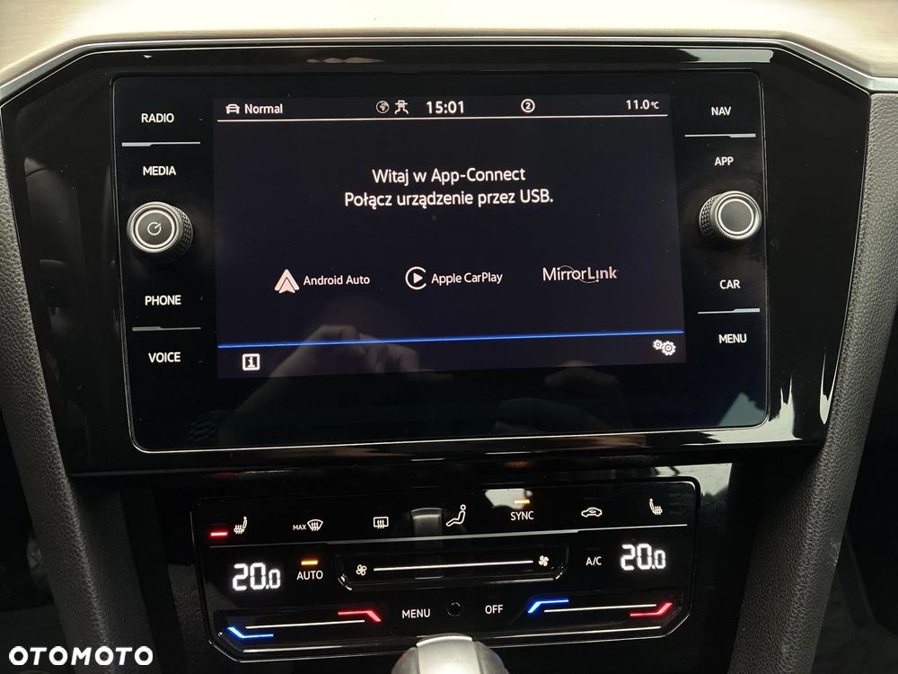 Volkswagen Passat 2.0 TSI Elegance DSG - 24