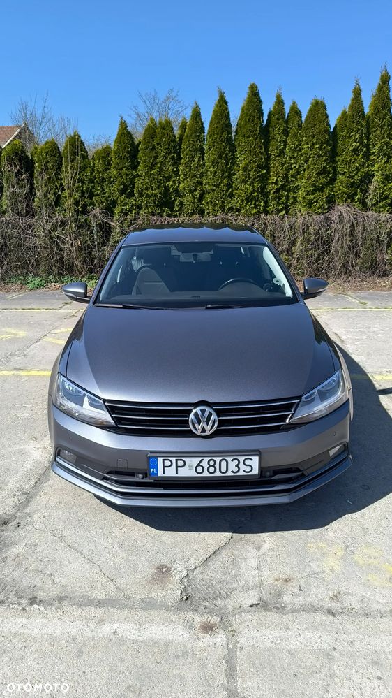 Volkswagen Jetta 2.0 TDI DPF BMT Comfortline - 2