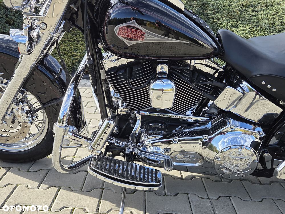 Harley-Davidson Softail Heritage Classic - 26
