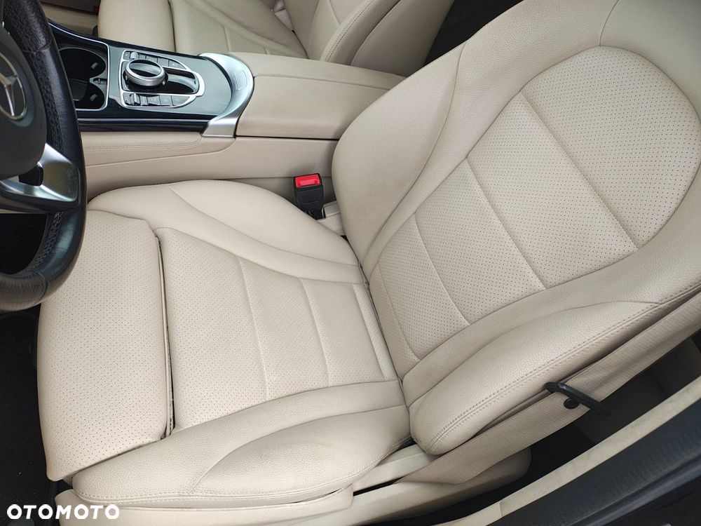 Mercedes-Benz GLC 220 d 4-Matic - 25