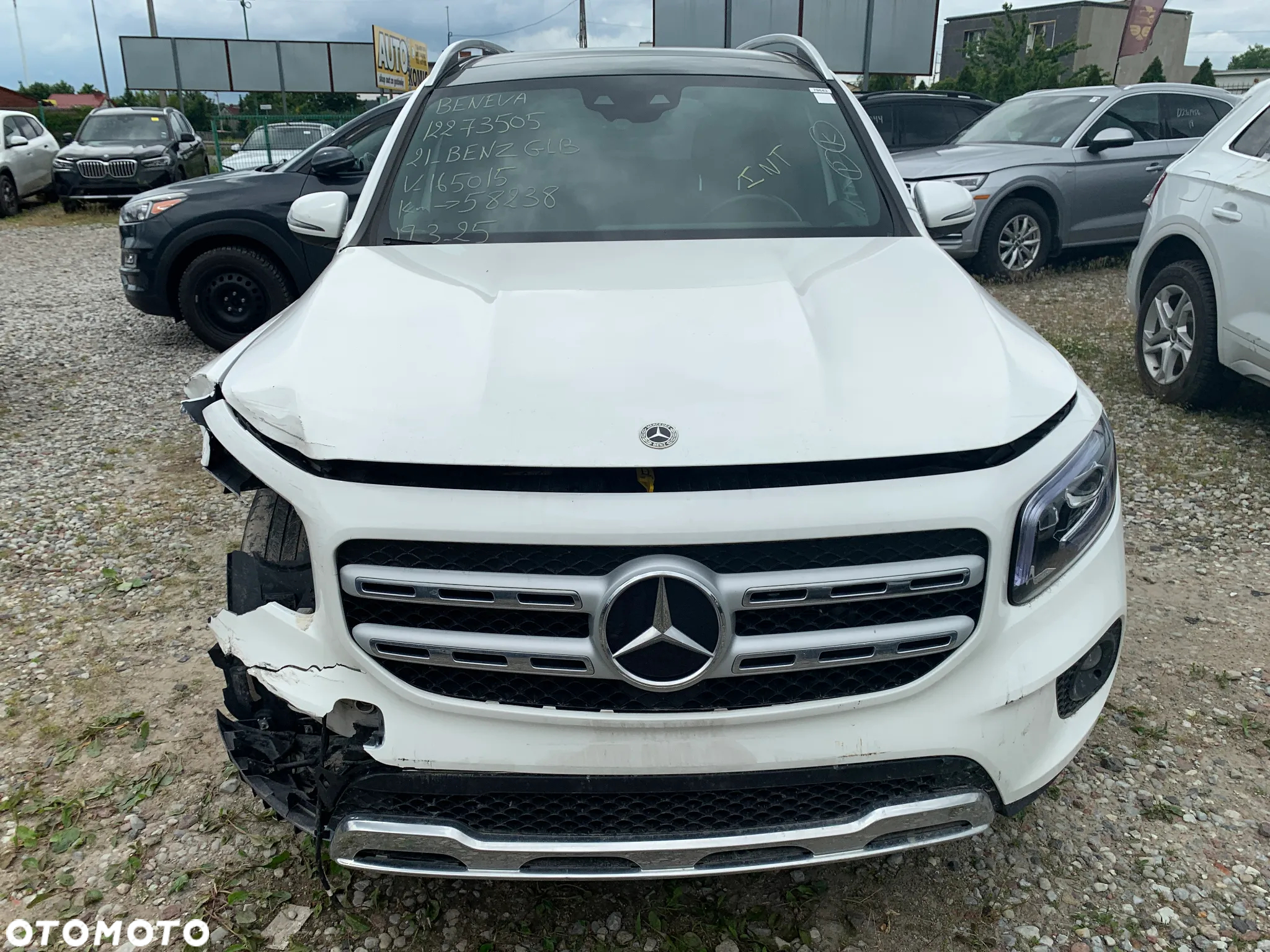 Mercedes-Benz GLB 250 4-Matic 8G-DCT - 5