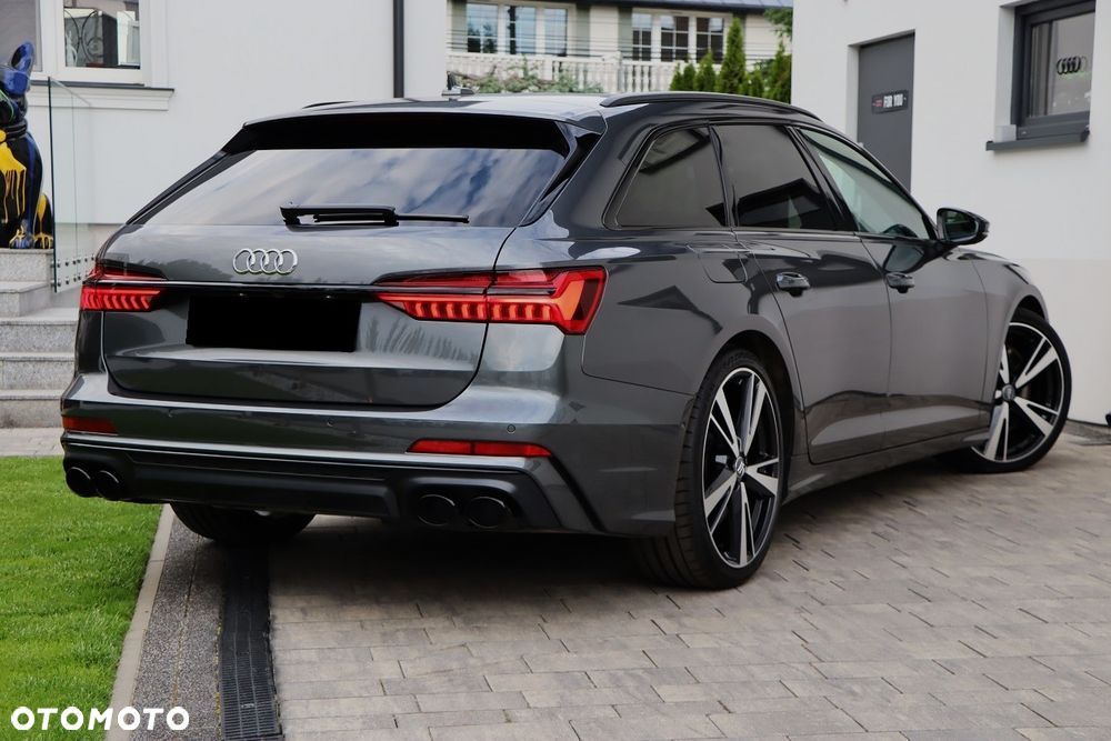 Audi S6 Avant - 9
