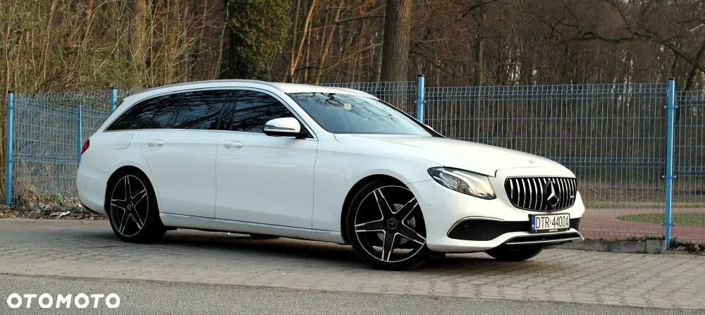 Mercedes-Benz Klasa E 220 d 9G-TRONIC - 40