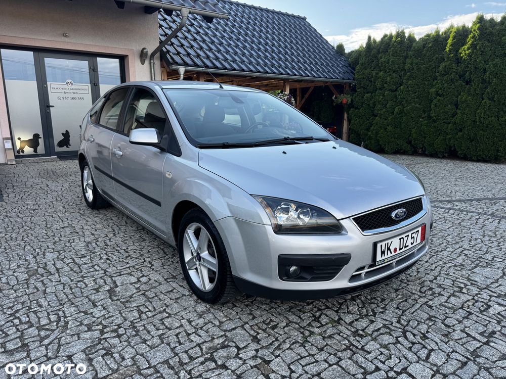 Ford Focus 2.0 16V Sport - 3