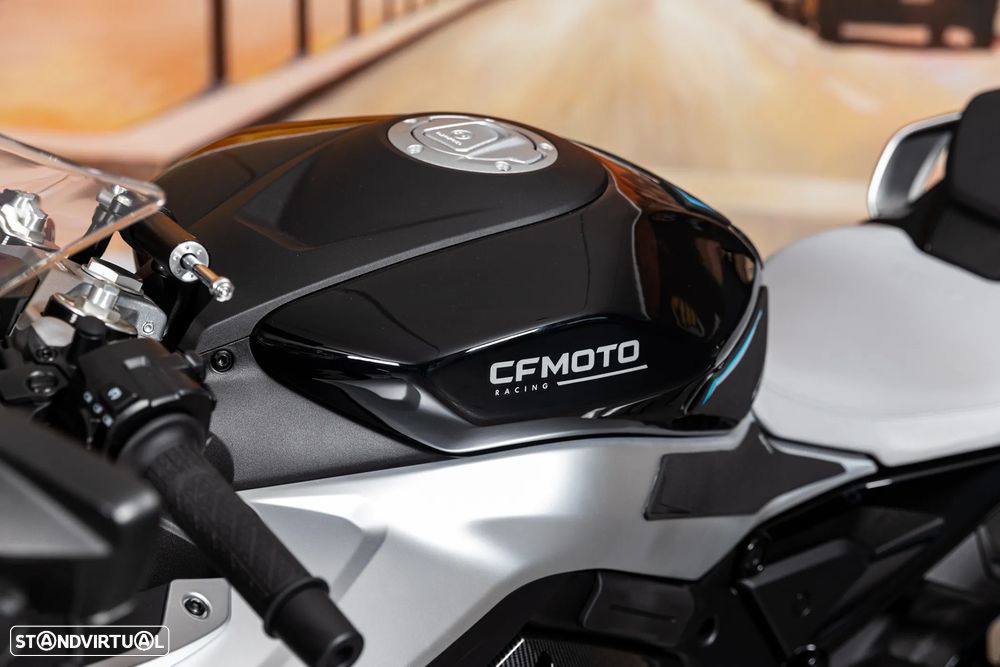 CF Moto 675SR-R - 6