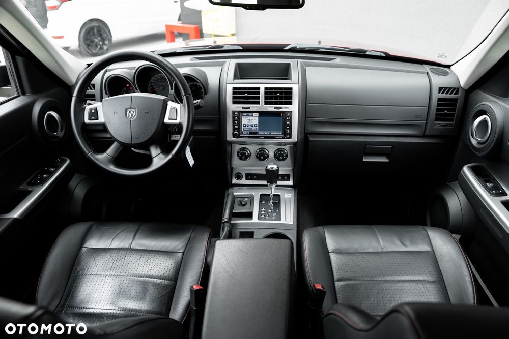 Dodge Nitro 2.8 CRD DPF Automatik R/T - 26