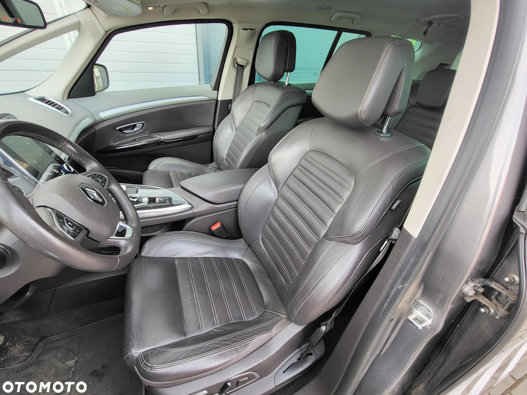 Renault Espace 1.6 dCi Energy Initiale Paris EDC 7os - 13