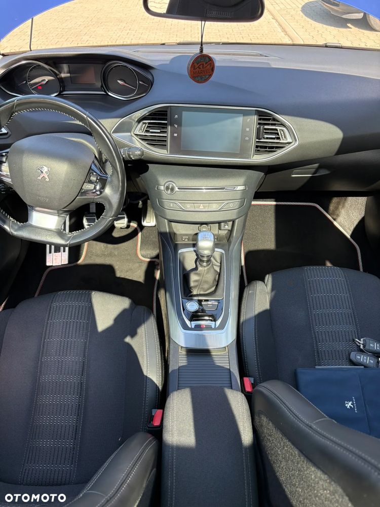 Peugeot 308 1.2 PureTech Allure S&S - 24