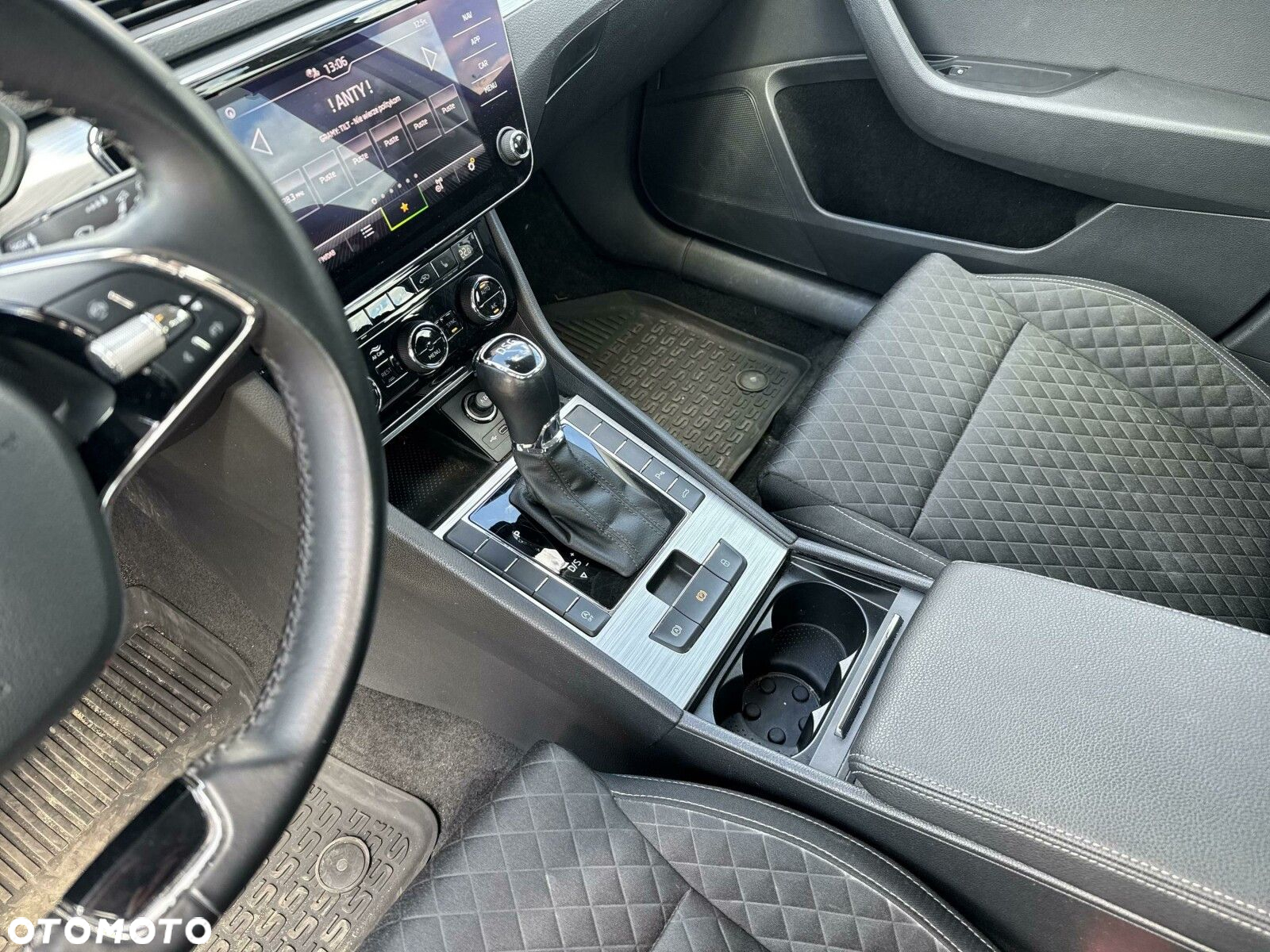Skoda Superb 2.0 TDI Ambition DSG - 18