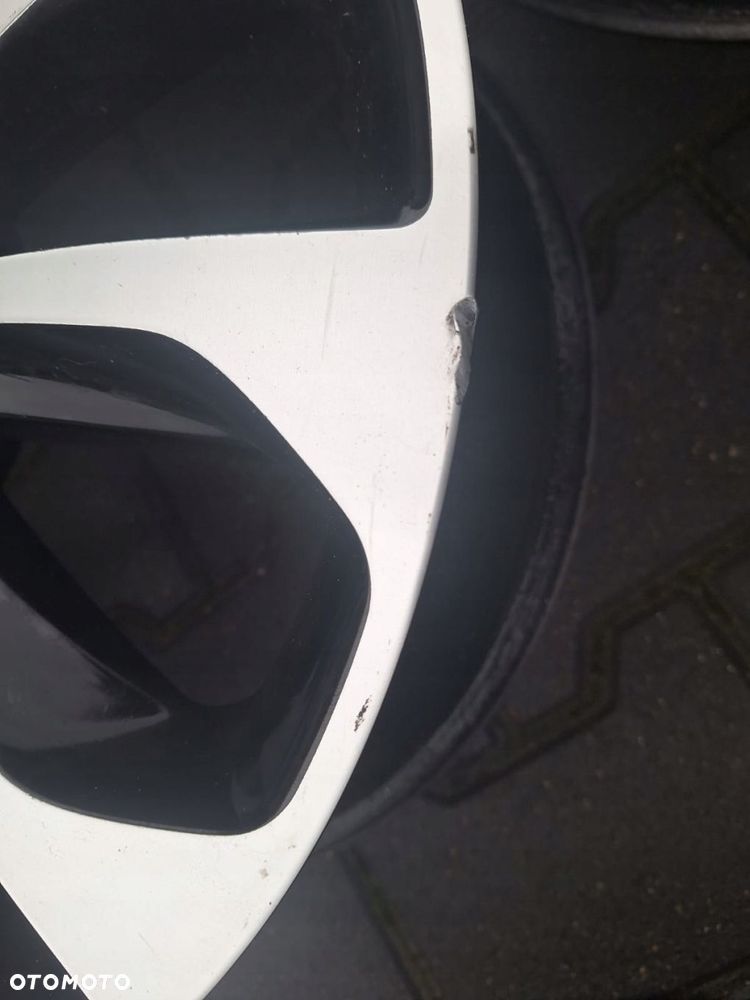 FELGI ALUMINIOWE 4SZT 5x114,3 6,5JX18 ET40 FI 66.1 NISSAN QASHQAI I - 12