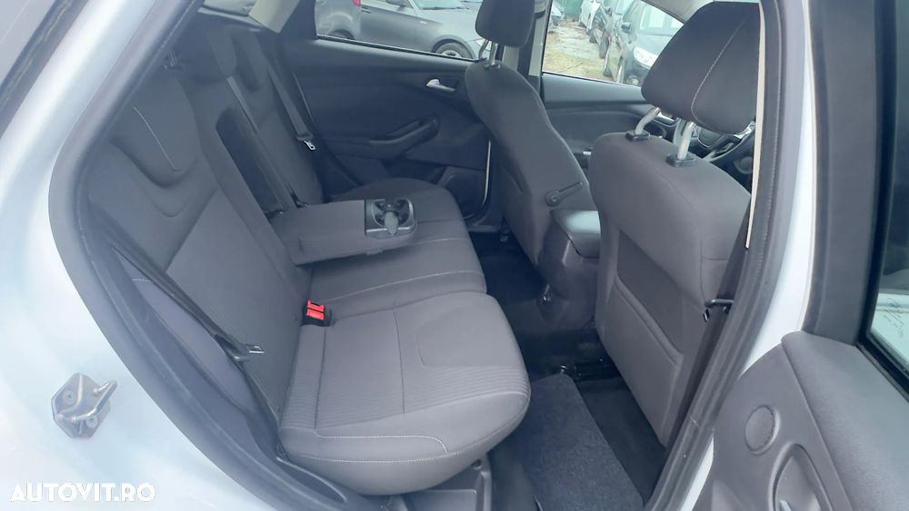 Ford Focus 1.0 EcoBoost Start Stop Titanium - 27