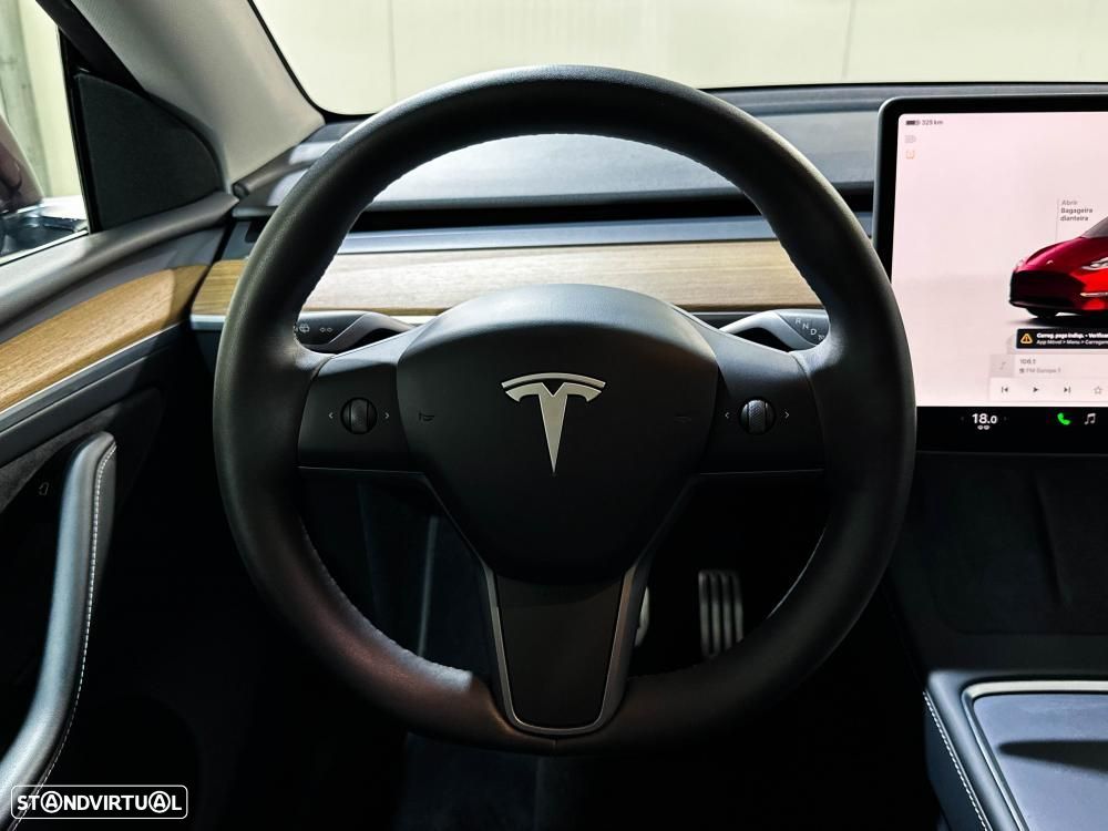 Tesla Model Y Performance Dual Motor AWD — fotografia 21