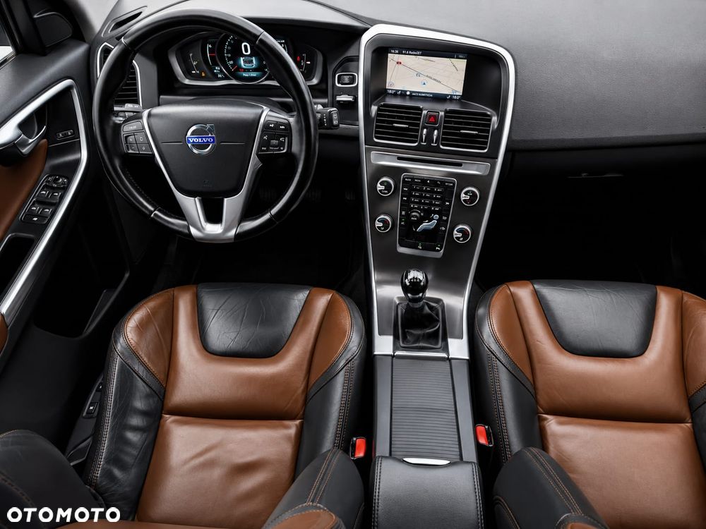 Volvo XC 60 D3 Edition Pro - 4