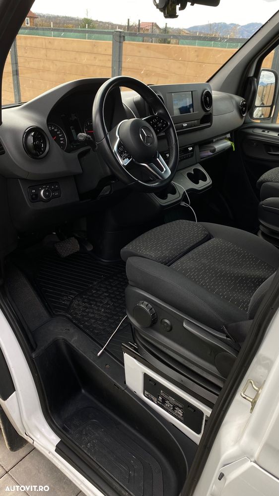 Mercedes-Benz Sprinter - 5