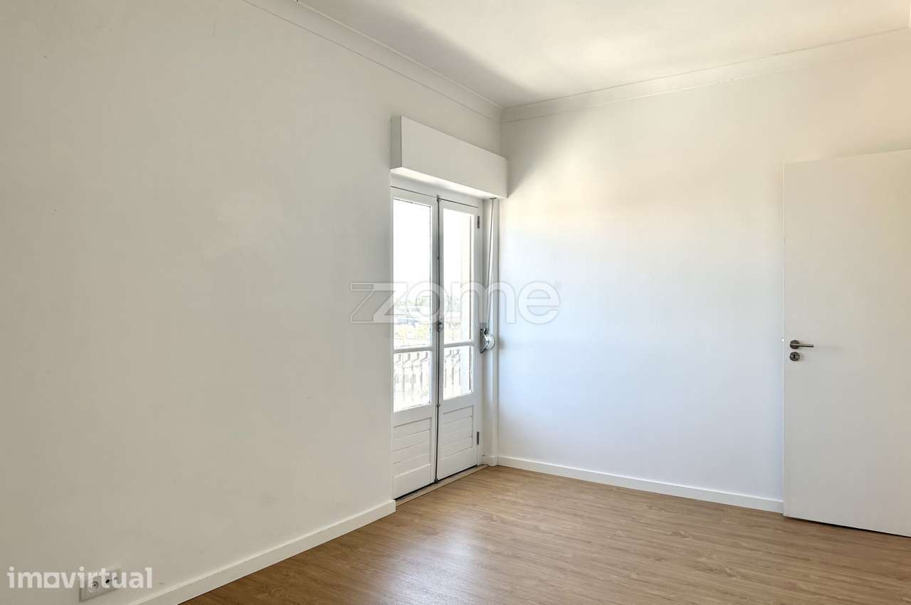 Apartamento T1 no Centro de Mem Martins - Grande imagem: 5/14