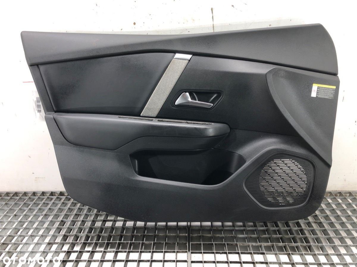 BOCZEK DRZWI LEWY PRZÓD - 260.00 PLN - CITROEN C4 III (BA_, BB_, BC_) 2020 - 2022 1.2 PureTech 130 - 1
