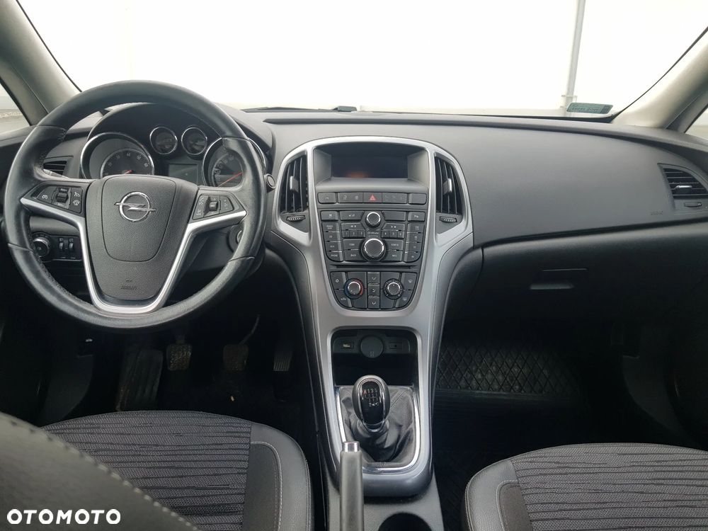 Opel Astra IV 1.4 T Active - 12