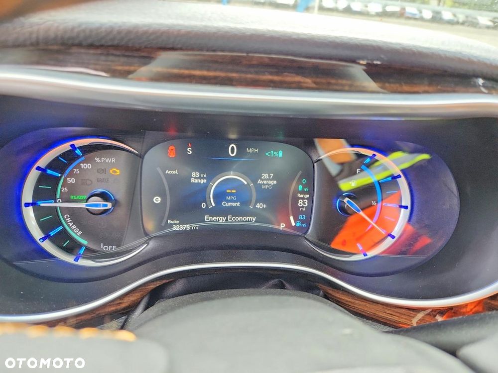 Chrysler Pacifica - 10